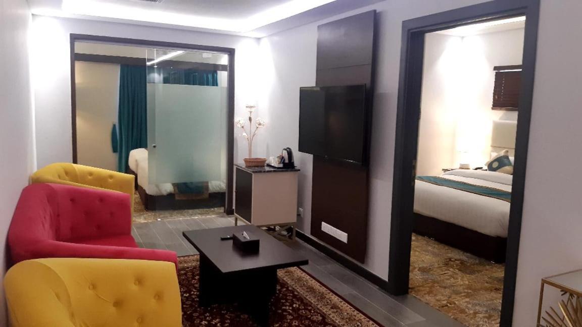 Faletti'S Grand Hotel Multan Exterior foto